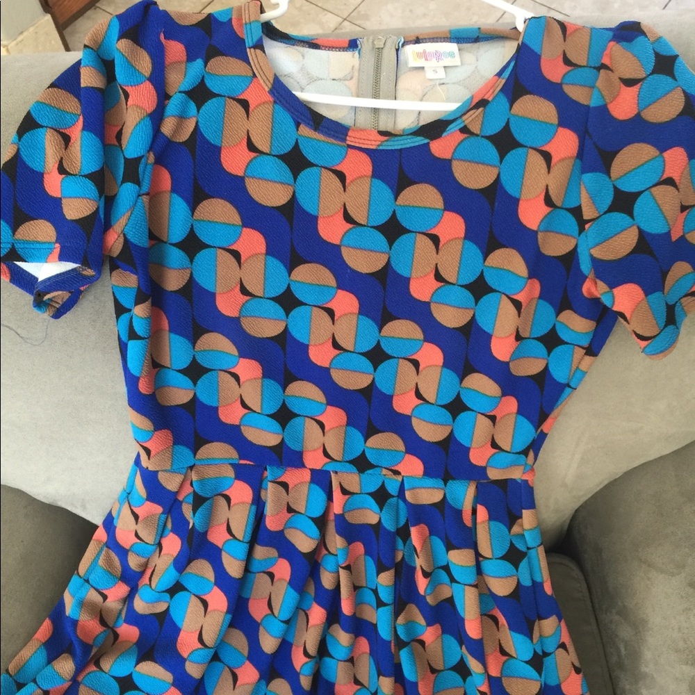 S Lularoe Amelia Super Mod! Think Madmen!